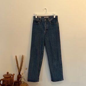 Levi’s Ribcage Ankle Straight Jeans